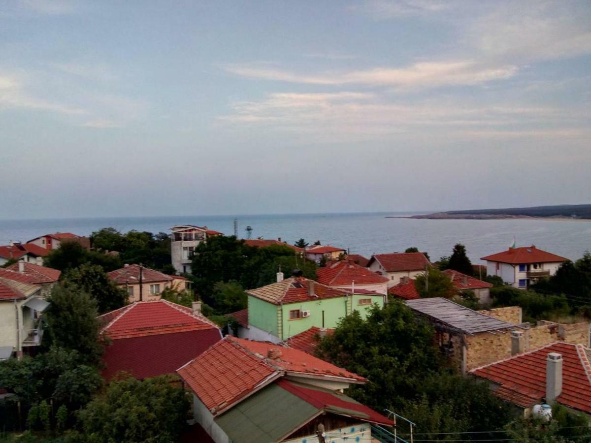 Къща За Гости Семейство Маврови Hotel Rezovo Exterior foto
